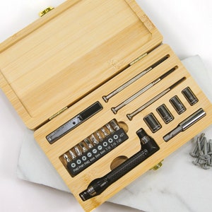 Personalised Tool Kit – Engraved 21-Piece DIY Toolbox Set in Case for Him – Custom Gift for Father’s Day, Birthday or Handy Men