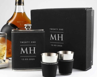 Personalised Hip Flask Gift Set – Custom Engraved Black Leatherette Flask with Shot Glasses and Gift Box – 18th 21st 30th 40th Birthday