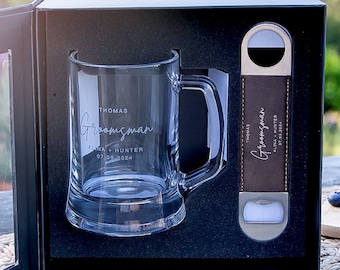 Groomsmen Name Beer Mug & Bottle Opener - Personalised Engraved 500ml Beer Mug and Leatherette Barmate Groomsman Best Man Wedding Gift