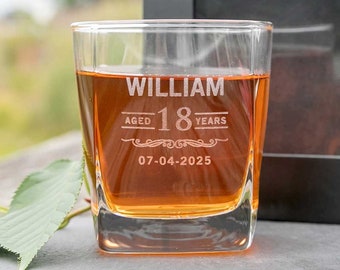 Name Birthday Bourbon Glass - Personalised Engraved Initials Birthday Scotch Whiskey Glass Present Gift 18th 21st 30th 40th 50th