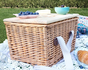 Name Picnic Basket - Personalised Initials Monogrammed Rectangle Cooler Picnic Basket with Engraved Wooden Lid Mother's Day Homeware