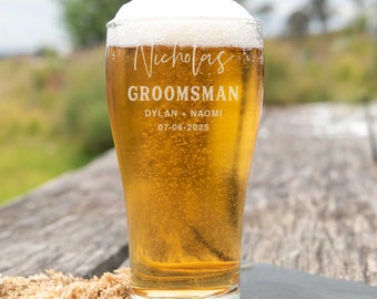 Groomsmen Name Beer Glass - Personalised Engraved Name Initials Groomsman Wedding Best Man Groom Bridal Party 425ml Schooner