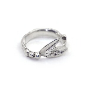 Blueberry Ring (size 6)