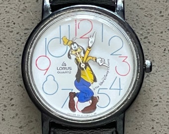 Disney Lorus Gold Backwards Goofy Watch! New! Retired! Very  display picture 1