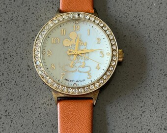 Vintage Mickey Mouse Disney Wide Face Analog Watch with Brown Leather Band Disney MZB Mickey Mouse Watch Large Face, Brown Faux Leather  main image 3