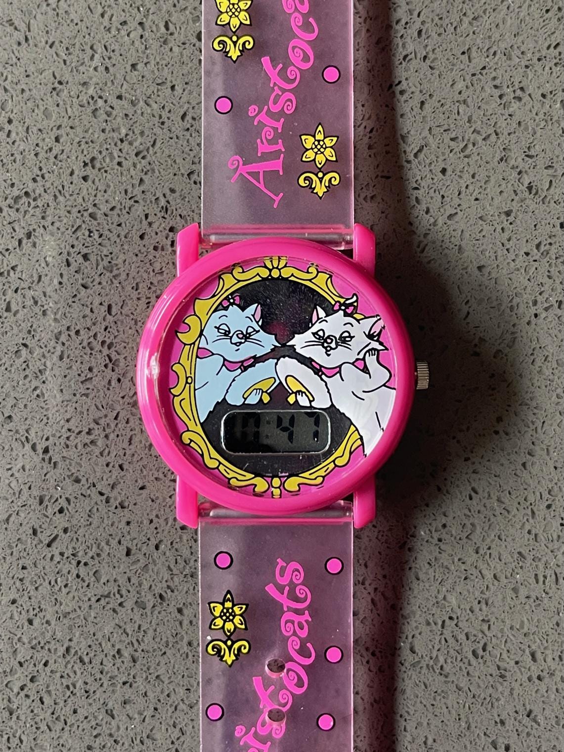 Aristocats wristwatch vtg disney watch Duchess cat Antiguo Disney reloj 1 – Vintage Radar main image 4