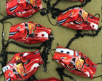 Mascarilla facial contorneada 3D: Rayo McQueen con cadena negra