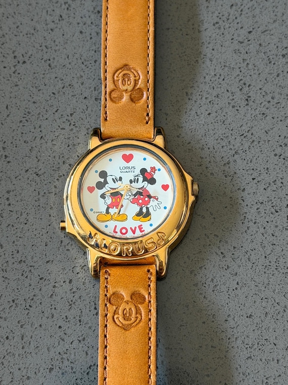Mint Lorus Vintage Mickey & Minnie Mouse Watch Plays  display picture 3