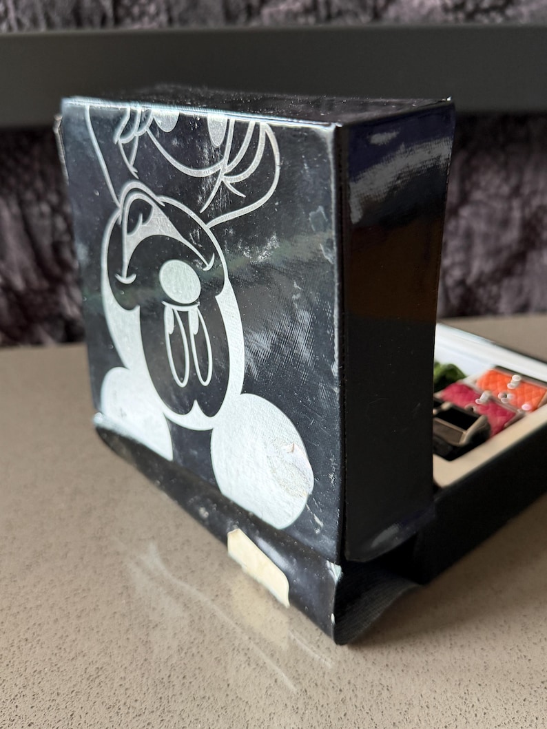 RARE Vintage Rhinestone Mickey Mouse Watch Set with 6 Interchangeable Bracelet Bands image 8