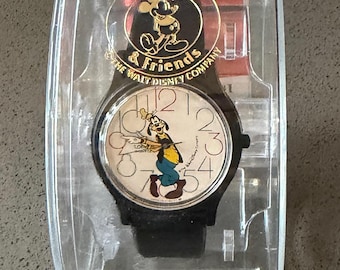 Backwards Goofy Pedre Disney Watch 1989 Gold Tone Lmt. Ed 