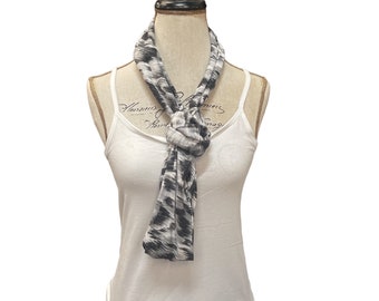 Liberty of London Jersey Infinity Scarf in Chesham in black and White