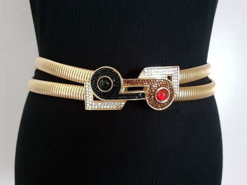 【保管袋付き】JUDITH LEIBER ベルト　ゴールド　ストーン　希少 保管袋付き】JUDITH LEIBER ベルトゴールドストーン希少