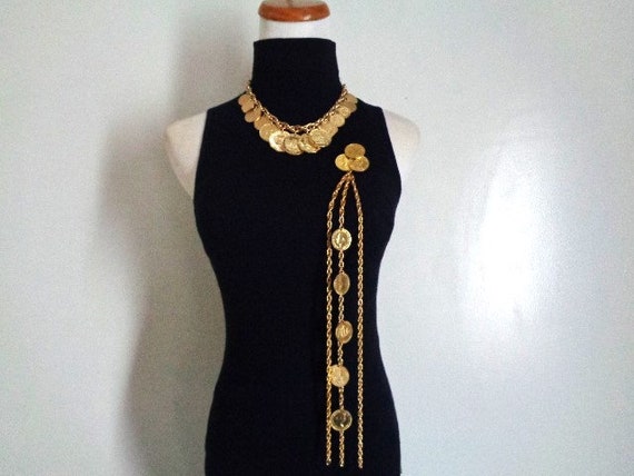 Franklin Mint The Golden Caribbean Yellow Gold Plated Charm Coin Necklace Unique Long Chain Queen Regina Elizabeth King GeorgeVI Coin Brooch