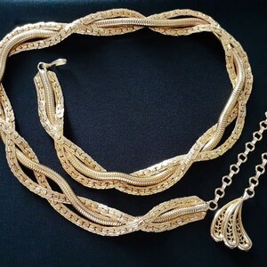 Lovely CHRISTIAN DIOR Yellow Gold Plated 3 Strand Braided  display picture 2