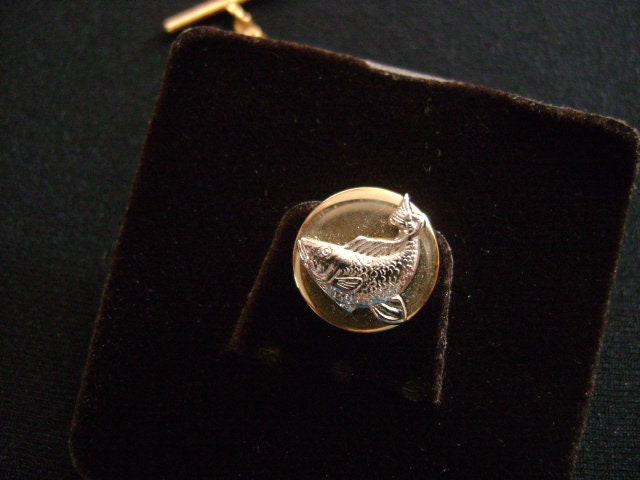 ANSON Gentleman's Jewelry Gold & Silver Plated Under The Ocean Sea Animal Common Carp FISH Tie Tack Clasp Clip Stylish Men's Accessory W/Box