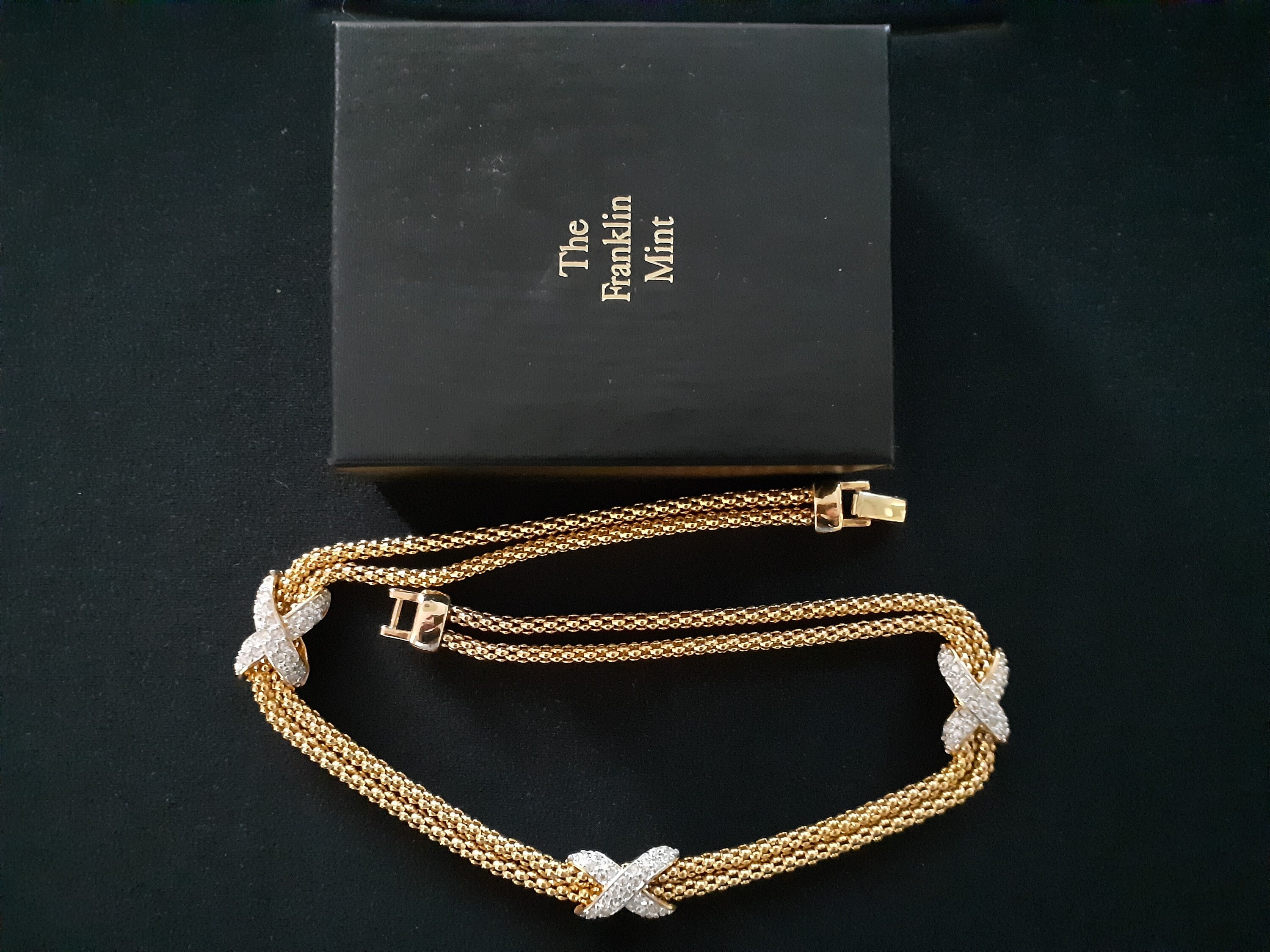 Lovely FM Franklin Mint Jewelry Yellow Gold Plated Double