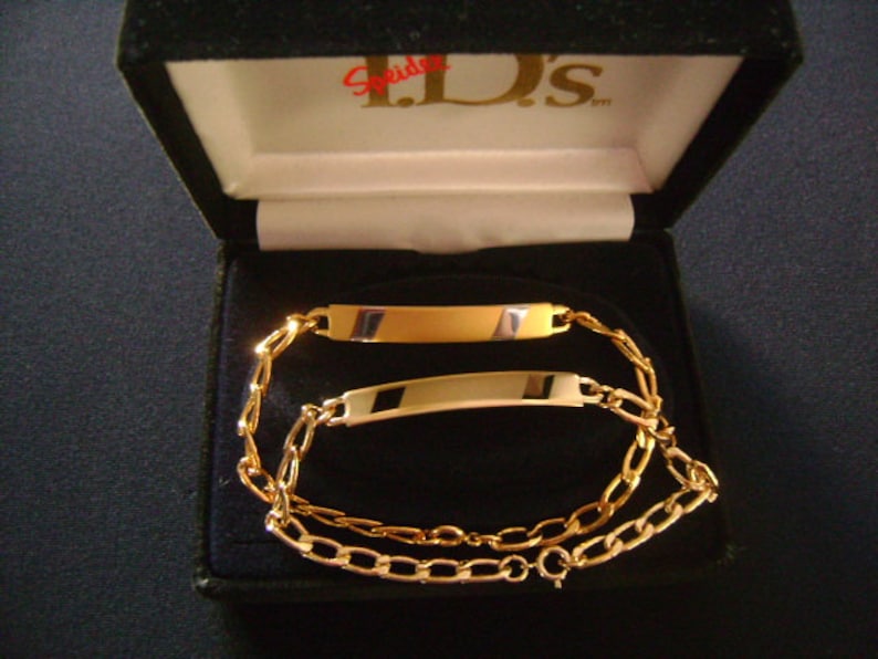 SPEIDEL Couples BFF 2 Vintage ID Bar Bracelets Set Friendship Best Friends Sisters Teenagers Gold Plated Figaro Chain Link Engravable Box