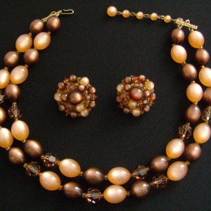 DAVID LISNER  Moonstone Moonglow Looks Like Salmon & Brown Colored Frosted Lucite Thermoset Glass Beads Two Strand Necklace and Earrings Set
