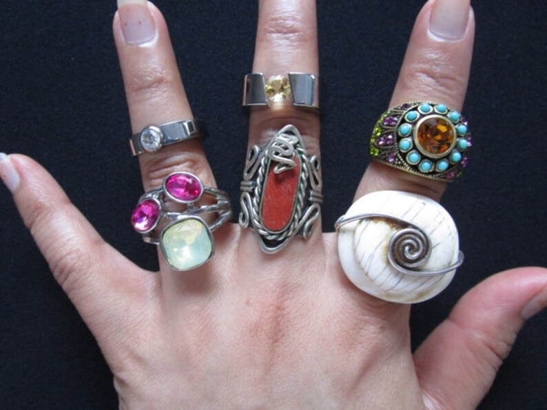 Lot 6 Rings Jewelry Accessories Size 7 & 8 Silver Tone White Amber ...