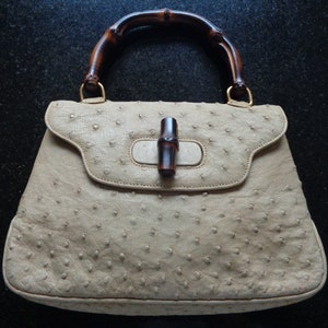 Vintage Iconic GUCCI Bamboo ITALY Beige Tan Genuine Ostrich Skin Leather Classic Timeless Collector&#39;s Bag Purse Handbag Top Handle Satchel