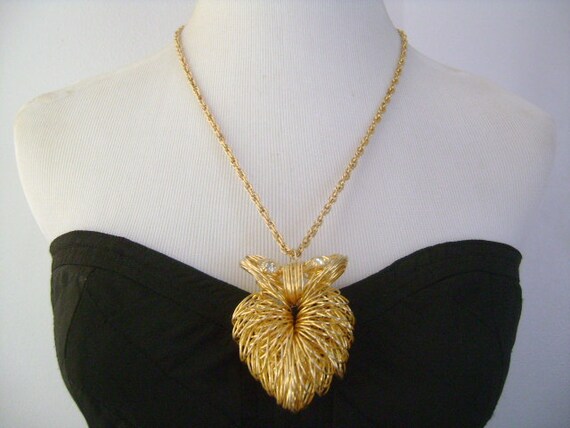 Unusual Wired Wire Sculpture Owl Exotic Bird Pendant Sparkle Rhinestone on The Eyes & Gold Chain Necklace Cute Adorable Fun Statement Piece!