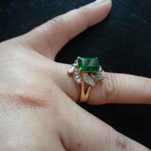 Stunning Yellow Gold Plated Sterling Silver With Simulated Green Emerald & shops Clear Diamond Baguette Cut CZ Cubic Zirconia Ring Size 6 Jewelry
