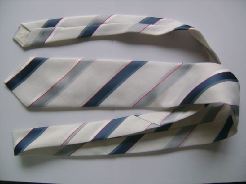Necktie Lot of 3 Vintage Pierre Cardin Made in Italy 7TH Avenue Liebert Mervyn/'s Men/'s Collection White Blue Brown Designers Neck Wear Ties