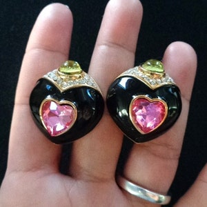 Stunning Gloss Black Color Enamel With Pink Crystal Glass & Clear Rhinestone Accents Yellow Gold Tone Clip on Heart Earrings Fashion Jewelry