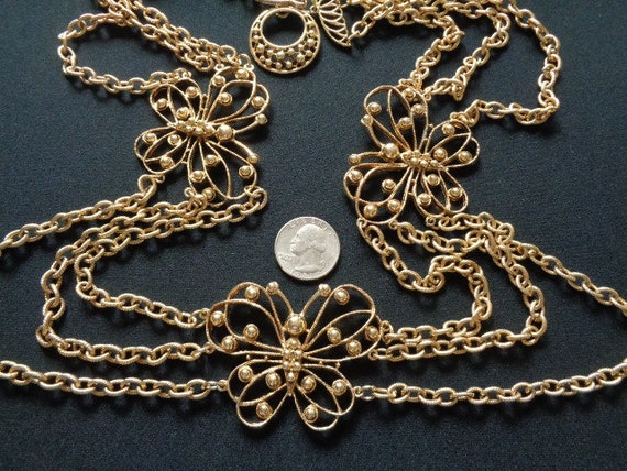 Gorgeous Vintage Gold Tone Triple Layer Chain W/L… - image 10