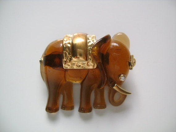 Adorable Vintage Lucky Good Luck Elephant Faux To… - image 2