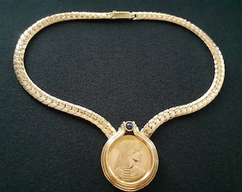 1987 Franklin Mint Egyptian Goddess Queen Cleopatra 22KT Gold Plated Link Chain and Blue Lapis Lazuli Medallion Coin Center Pendant Necklace