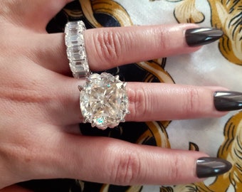 Massive 22 Carat VS1 Clarity L-M Light Yellow Color Cushion Cut Lab Grown Diamond Engagement Statement Silver Ring 8 Hollywood Stars Jewelry