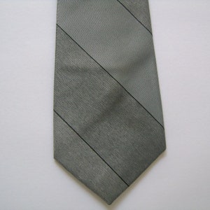 Vintage PACO RABANNE Paris Classic Men's Neck Tie Gray With Black Stripe 3" W x 56" L Man Fashion Office Work Wear Casual Formal Accessories