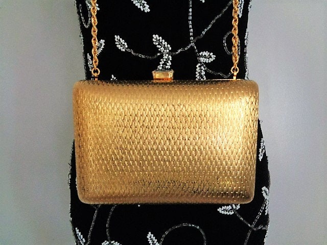 THj Women's Evening Handbags,Metal Clutch Bag Chain Diagonal Small Square  Bag Elegant Dress Banquet Bag (Silver) (Black) : : Fashion