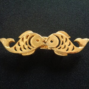 1979  Mimi Di N Princess Mimi di Niscemi Beach Ocean Nautical Openwork Cutout Designs Gold Tone  Cute Kissing Fish Buckle For 1/2&quot; Wide Belt