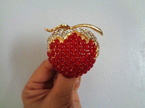 Gorgeous Sweet Fruit Red Acrylic Glass Strawberry… - image 7