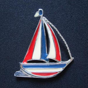 Beautiful Nautical Jewelry Sail Sailing Boat Ship Yacht Silver Tone Metal With Red Blue White Cream Color Enamel Brooch UNISEX Man Woman Pin
