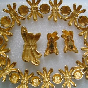 Divine Luxe FENDI ITALIEN Parure Set 18K gult guldpläterad hematit svart pärla emalj grenar löv design halsband örhängen och brosch nål bild 9