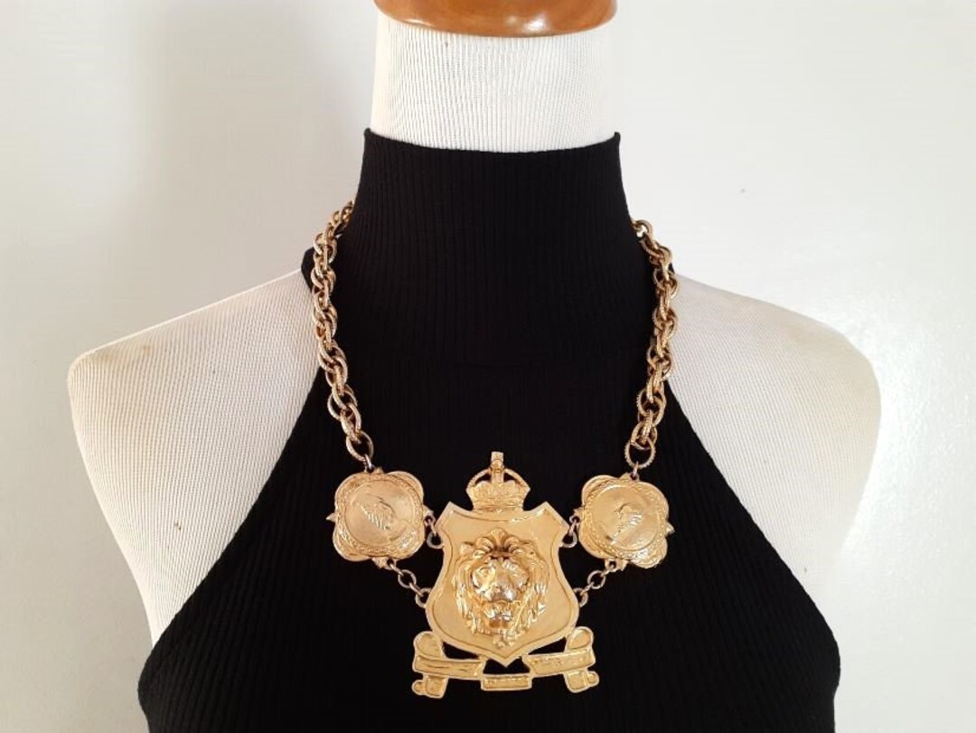 Accessocraft NYC CROWN Lion Shield Hands Shaking Center Pendant