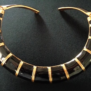 Fabulous Yellow Gold Tone Metal With Black Glossy Enamel Sleek Double Hinged Collar Necklace Geometric Ethnic Gothic Style Fashion Jewelry