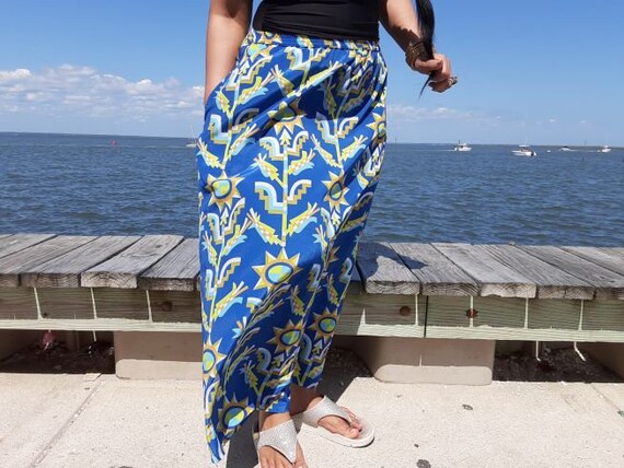 Lovely Vintage BOB MACKIE Wearable Art Abstract Geometric Design