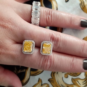 Lovely Fancy Yellow Vivid Canary Color Rectangle Radiant Cut Moissanite 4Carat 2Ct Each White Colorless Accents Silver Stud Earrings Jewelry