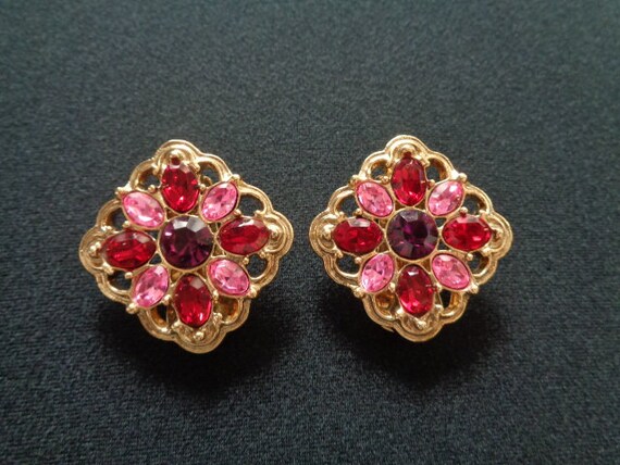 Gorgeous 2 Pair of Vintage Earrings Jewelry Gold … - image 6