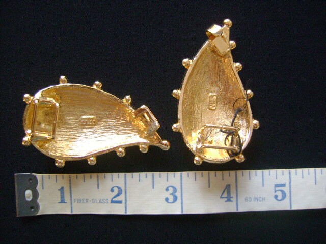 1986 Mimi Di N Princess Mimi Di Niscemi Rich Golden Textured  display picture 1