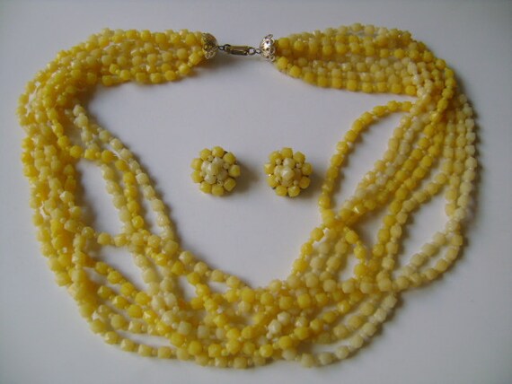 Lovely Vintage Hong Kong Multi Layer 8 Strands Br… - image 3