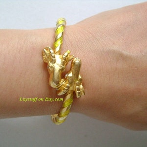 Exquisite HATTIE CARNEGIE Gold Plated Striped With Lime Green Color Enamel Double Sheep Ram Goat Head Rhinestone Eye Bypass Bangle Bracelet