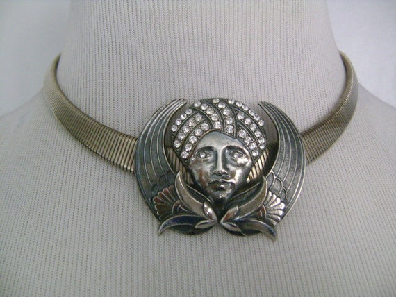 Fortune teller shop head chain