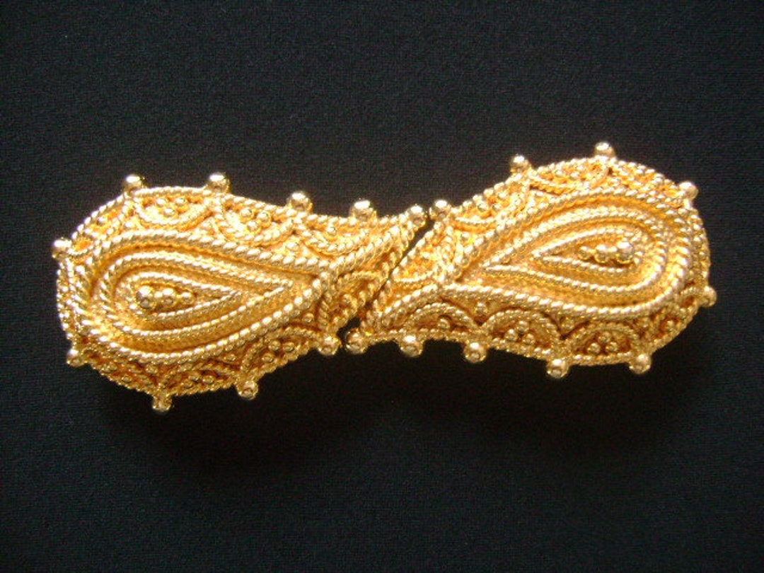 1986 Mimi Di N Princess Mimi Di Niscemi Rich Golden Textured