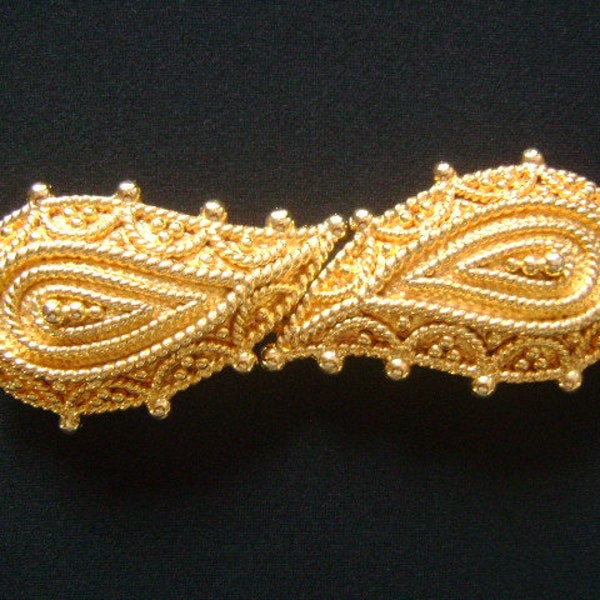 1986 Mimi Di N Princess Mimi di Niscemi Rich Golden Textured Yellow Goldtone Elegant Ornate Paisley Design Buckle 4-1/2"L For 1/2" Wide Belt