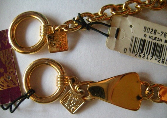 Vintage Anne Klein Jewelry Shiny Gold Tone Toggle… - image 5